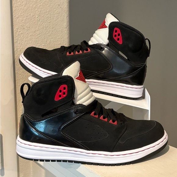 Nike Air Jordan Sixty Club Black/Gym Red 535861-001 SZ 7Y Rare Retro Jordan’s J - Picture 1 of 11